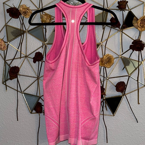 Lululemon Swiftly Tech Racerback Tank Top - Picture 2 of 3